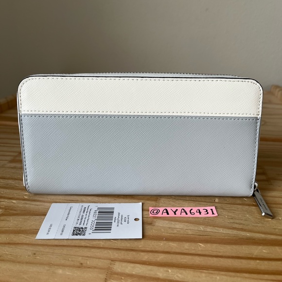 Kate Spade Wallet🎈🎈 - Picture 2 of 8